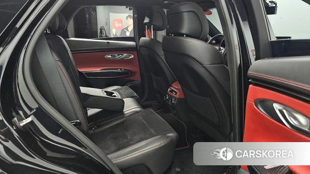 Genesis GV70 2022 Черный из Кореи, фото 2