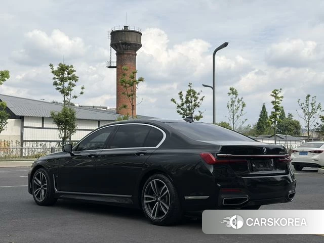 BMW 7 series 2022 Черный из Китая, фото 2