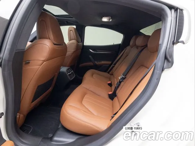 Maserati Ghibli id 2690346 из Кореи 2