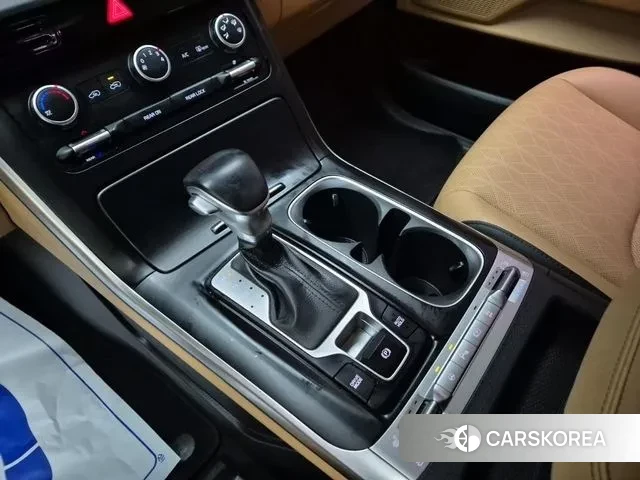 Kia Carnival 4th generation 2020 Серебряный из Кореи, фото 2