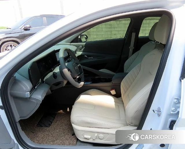Hyundai The New Avante (CN7) 2025 Белый из Кореи, фото 2