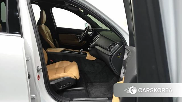 Volvo XC90 second Generation 2025 Белый из Кореи, фото 2