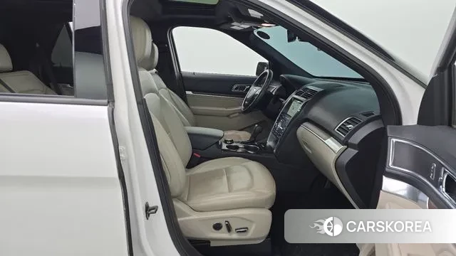 Ford Explorer 2018 Белый из Кореи, фото 2