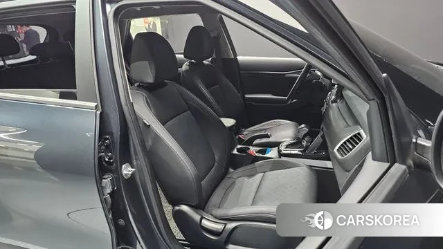 Kia Seltos 2022 Серый из Кореи, фото 2