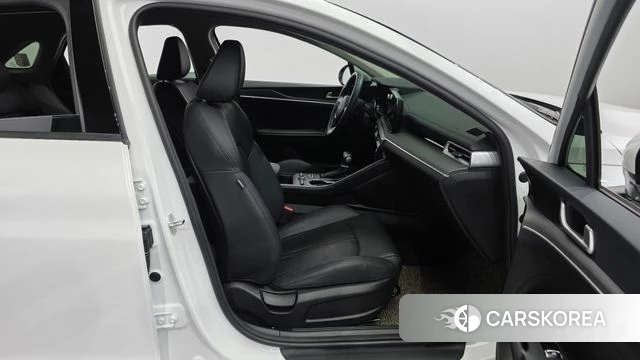 Kia K5 3rd generation 2023 Белый из Кореи, фото 2