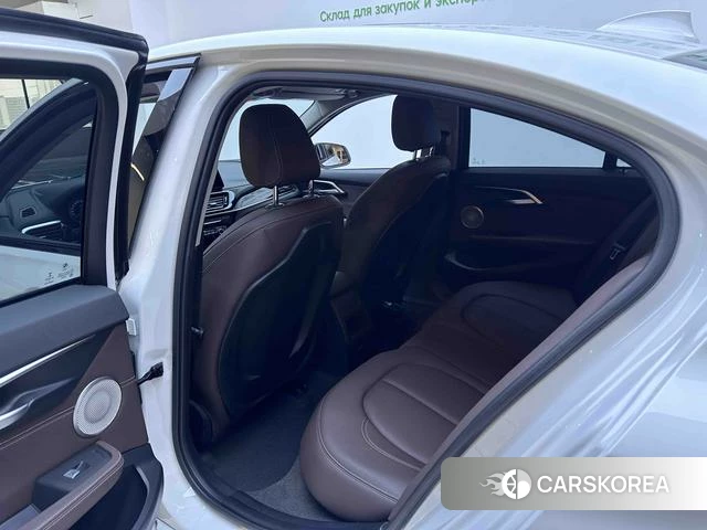 BMW 1 series 2022 Белый из Китая, фото 2