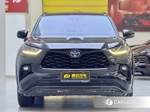 Toyota Highlander 2024 Черный из Китая, фото 2