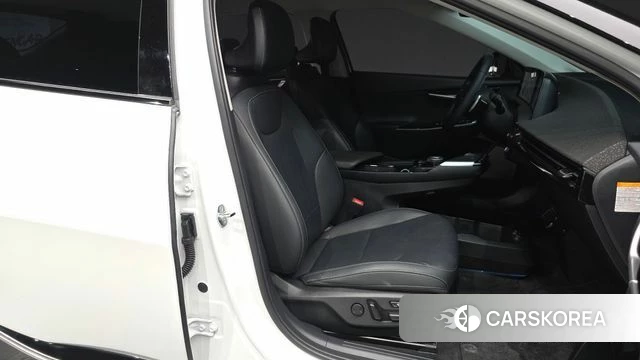 Kia EV6 2023 Белый из Кореи, фото 2