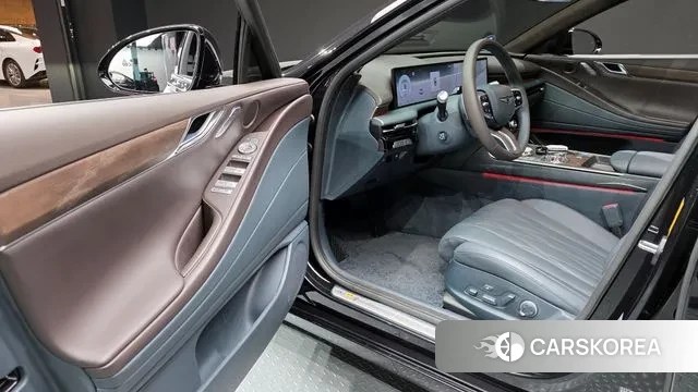 Genesis G80 (RG3) 2024 Черный из Кореи, фото 2