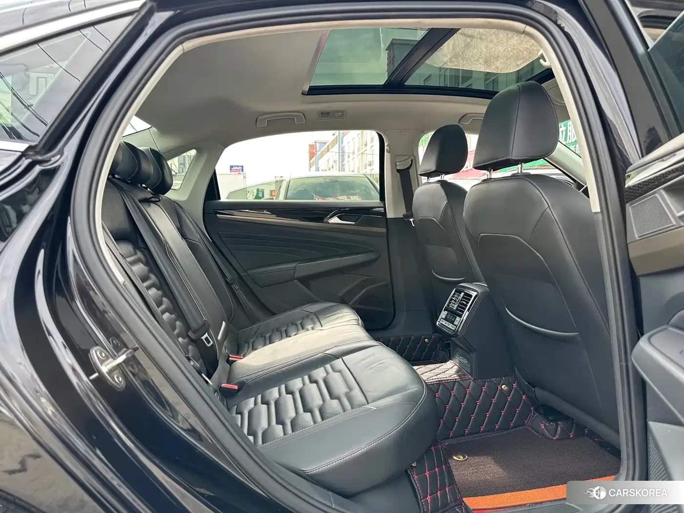 Volkswagen Passat 2019 Черный из Китая, фото 2
