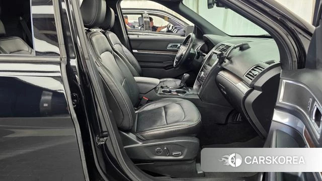 Ford Explorer 2018 Черный из Кореи, фото 2