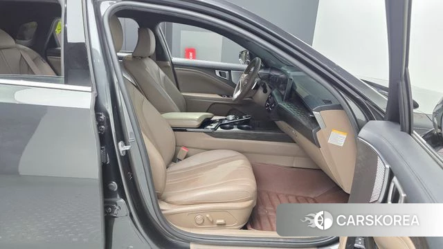 Kia K8 Hybrid 2022 Черный из Кореи, фото 2