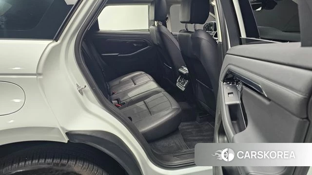 Land Rover Range Rover Evoque 2nd Generation 2022 Белый из Кореи, фото 2