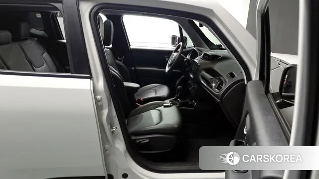 Jeep Renegade 2021 Белый из Кореи, фото 2