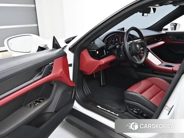 Porsche Taycan 2025 Белый из Кореи, фото 2