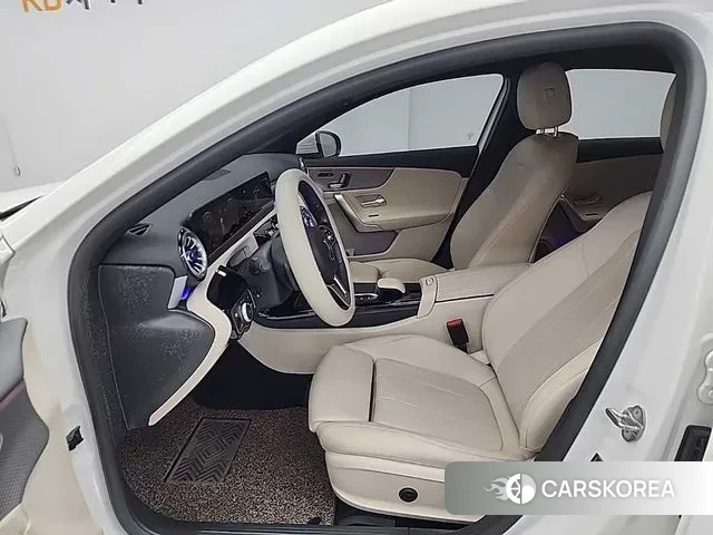 Mercedes-Benz A-Class W177 2022 Белый из Кореи, фото 2