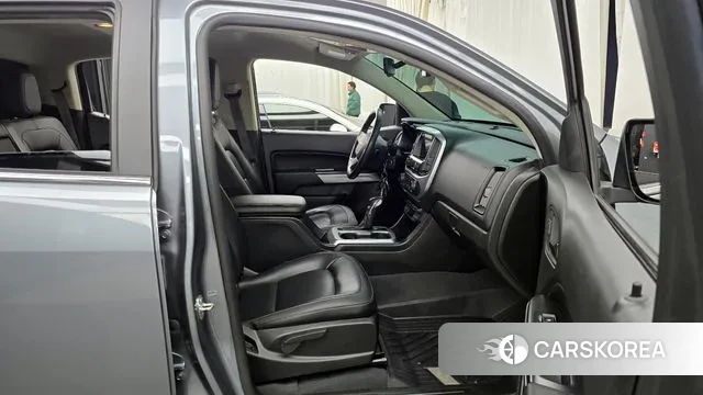 Chevrolet (GM Daewoo) Real New Colorado 2022 Серый из Кореи, фото 2