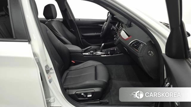BMW 1 Series (F20) 2018 Белый из Кореи, фото 2