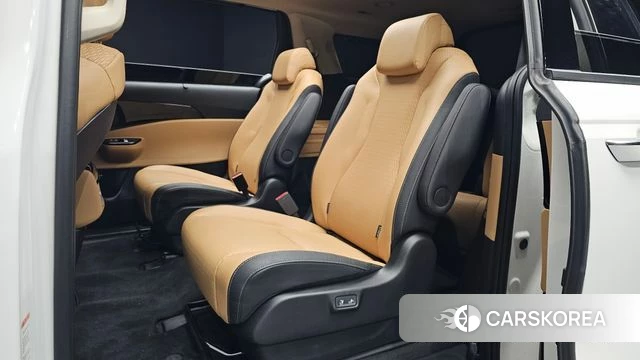 Kia Carnival 4th generation 2023 Белый из Кореи, фото 2