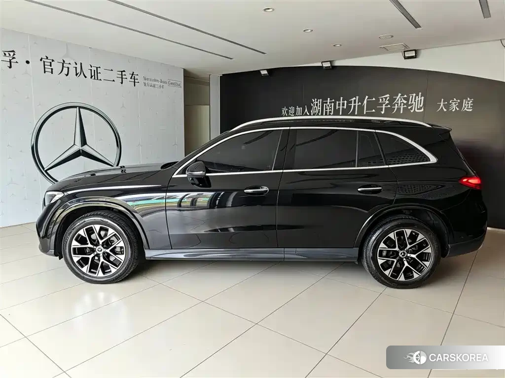 Mercedes-Benz GLC 2023 Черный из Китая, фото 2