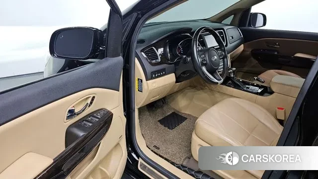 Kia The New Carnival 2019 Черный из Кореи, фото 2