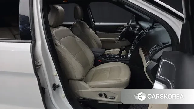 Ford Explorer 2018 Белый из Кореи, фото 2