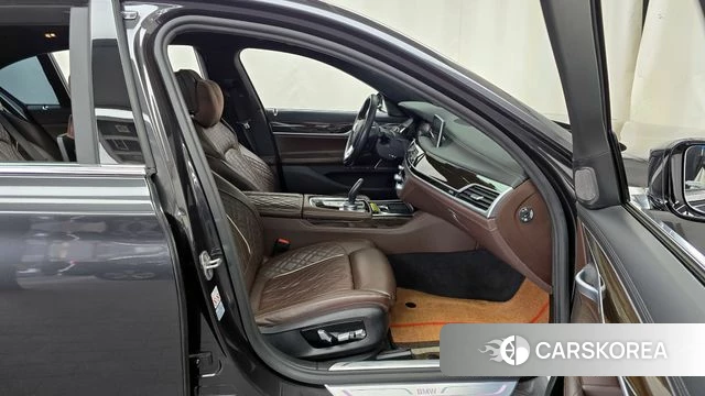 BMW 7 Series (G11) 2020 Серый из Кореи, фото 2