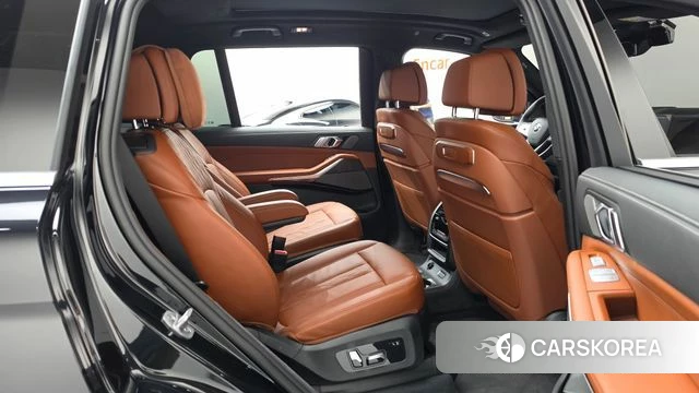 BMW X7 (G07) 2026 Черный из Кореи, фото 2