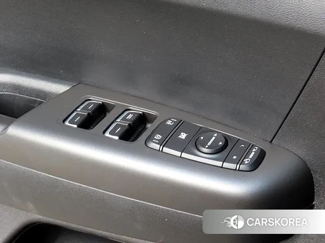 Kia Sportage The Bold 2021 Серый из Кореи, фото 2