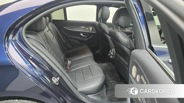 Mercedes-Benz E-Class W213 2022 Синий из Кореи, фото 2