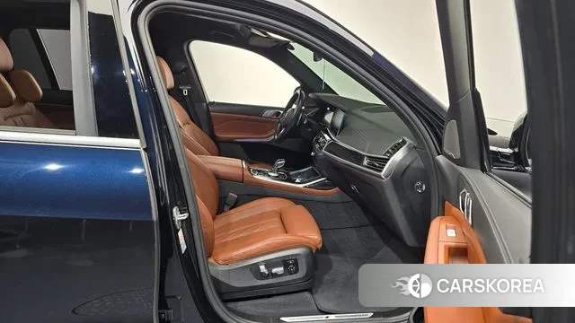 BMW X7 (G07) 2021 Черный из Кореи, фото 2