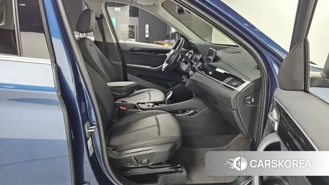 BMW X1 (F48) 2022 Синий из Кореи, фото 2