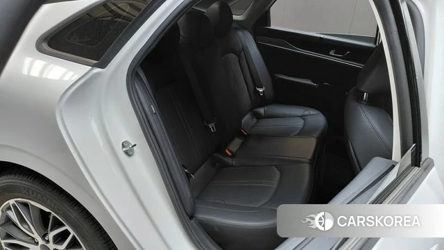 Kia K5 3rd generation 2023 Белый из Кореи, фото 2