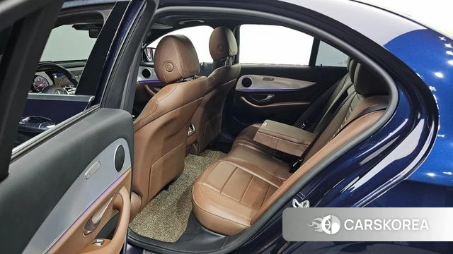 Mercedes-Benz E-Class W213 2020 Синий из Кореи, фото 2