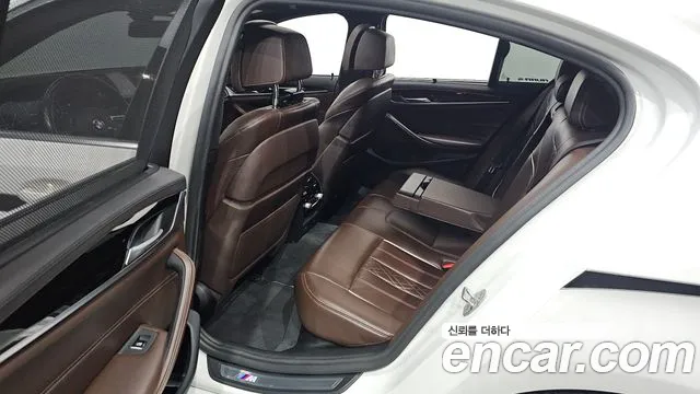 BMW 5 Series (G30) id 2695456 из Кореи 2