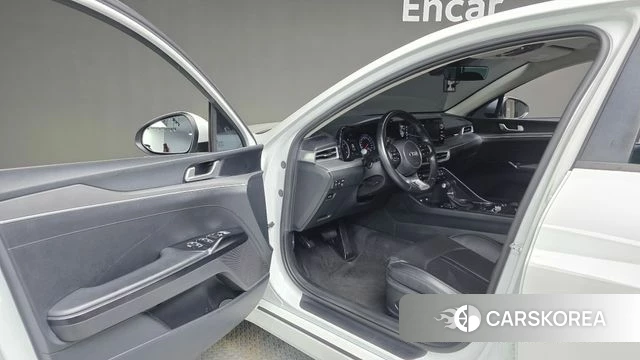 Kia K5 3rd generation 2021 Белый из Кореи, фото 2