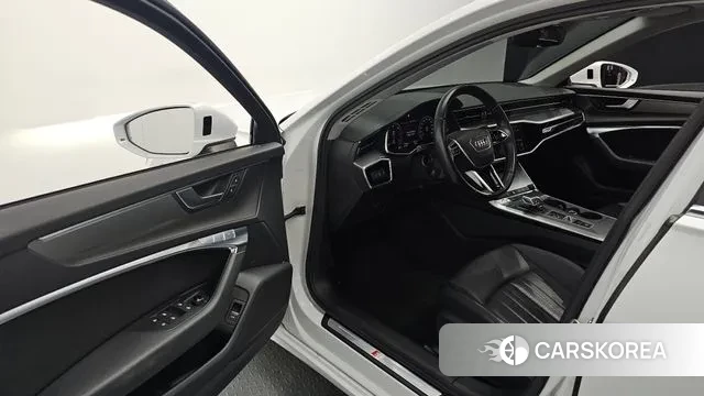 Audi A6 (C8) 2020 Белый из Кореи, фото 2