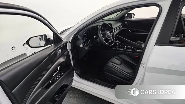 Hyundai Avante (CN7) 2022 Белый из Кореи, фото 2