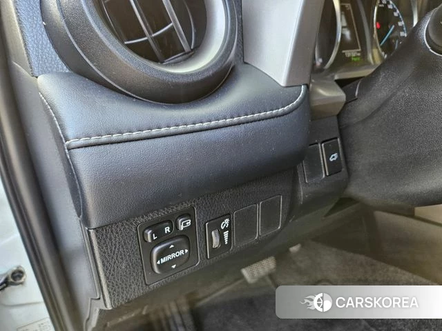 Toyota RAV4 2018 Белый из Кореи, фото 2