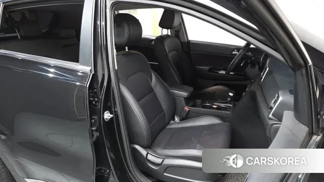 Kia Sportage 4th Generation 2018 Черный из Кореи, фото 2