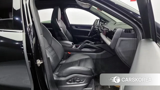 Porsche Cayenne (PO536) 2023 Черный из Кореи, фото 2