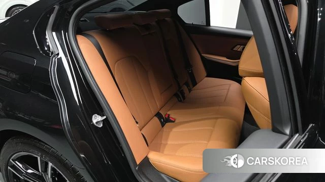 BMW 3 Series (G20) 2025 Черный из Кореи, фото 2