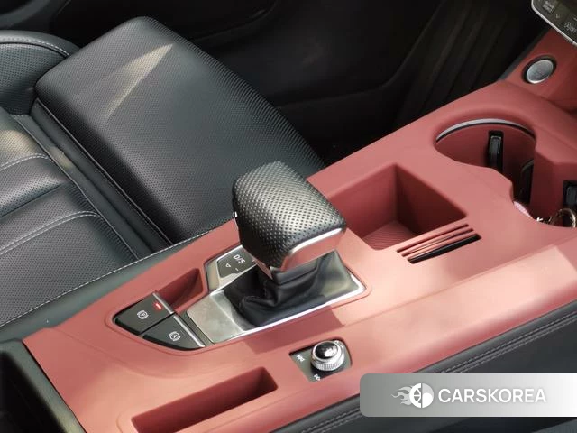 Audi A4L 2025 Белый из Китая, фото 2