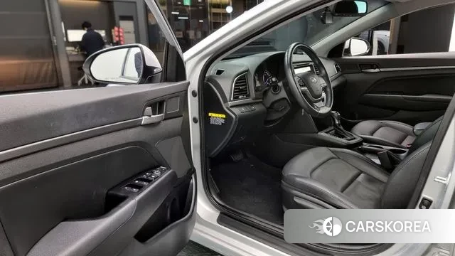 Hyundai Avante AD 2018 Серебряный из Кореи, фото 2