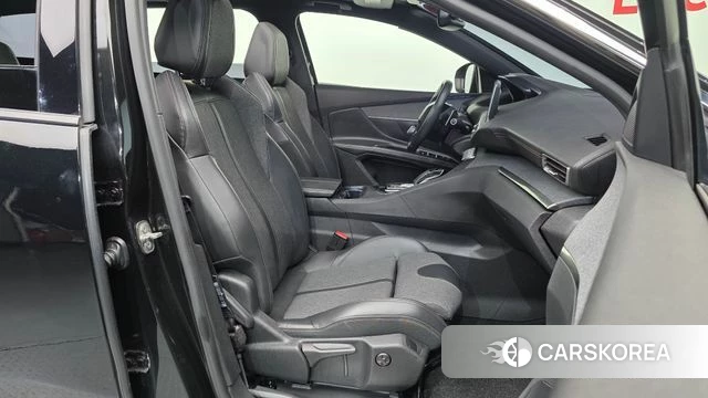 Peugeot 5008 second generation 2018 Черный из Кореи, фото 2