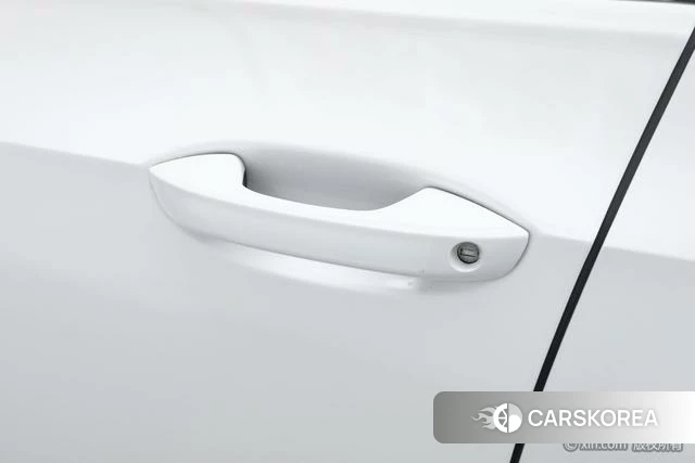 Volkswagen Golf 2021 Белый из Китая, фото 2