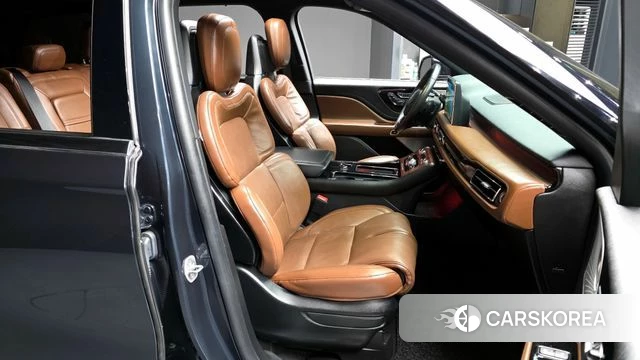 Lincoln Aviator 2nd generation 2021 Синий из Кореи, фото 2