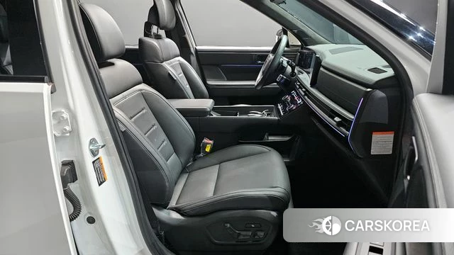 Hyundai Santa Fe (MX5) 2024 Белый из Кореи, фото 2