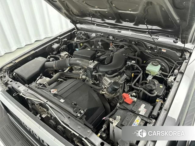 Toyota Land Cruiser 70 Series 2023 Темно-серый из Китая, фото 2