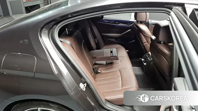 BMW 5 Series (G30) id 2900333 из Кореи 2